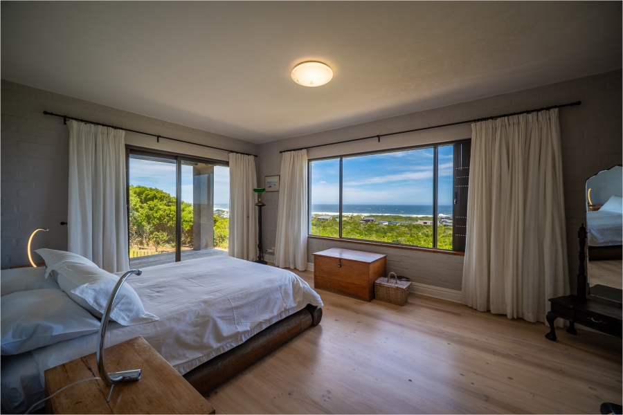 4 Bedroom Property for Sale in St Francis Field Eastern Cape